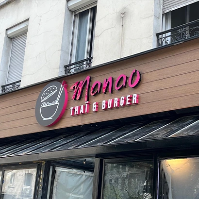 Enseigne Manao Thai & Burger – lettres boîtier LED avec finition premium